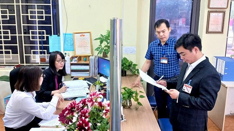 Đoàn kiểm tra công vụ Hà Nội kiểm tra tại bộ phận một cửa (ảnh minh họa)