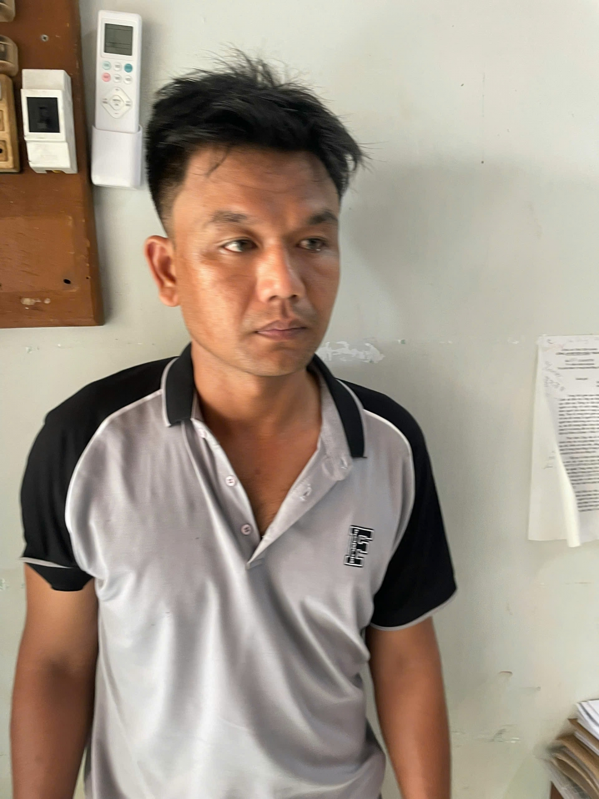 Lê Văn Hận- một trong 2 đối tượng có liên quan đến vụ trộm tại cửa hàng bán điện thoại.
