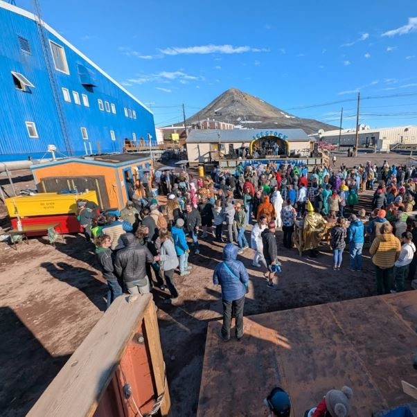 Đảo Ross, Nam Cực ngày 31/12/2024. Ảnh: Reuters