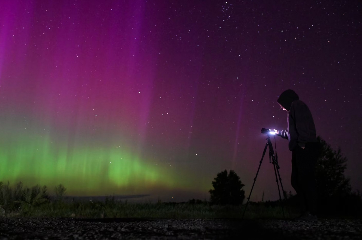 Cảnh tượng bắc cực quang ngoạn mục ở làng Borodinka thuộc vùng Omsk, Nga ngày 13/8/2024. Ảnh: Reuters