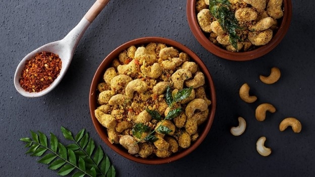 Hạt điều giúp tăng cường hệ miễn dịch, ngăn ngừa nhiễm bệnh. Ảnh: Istock