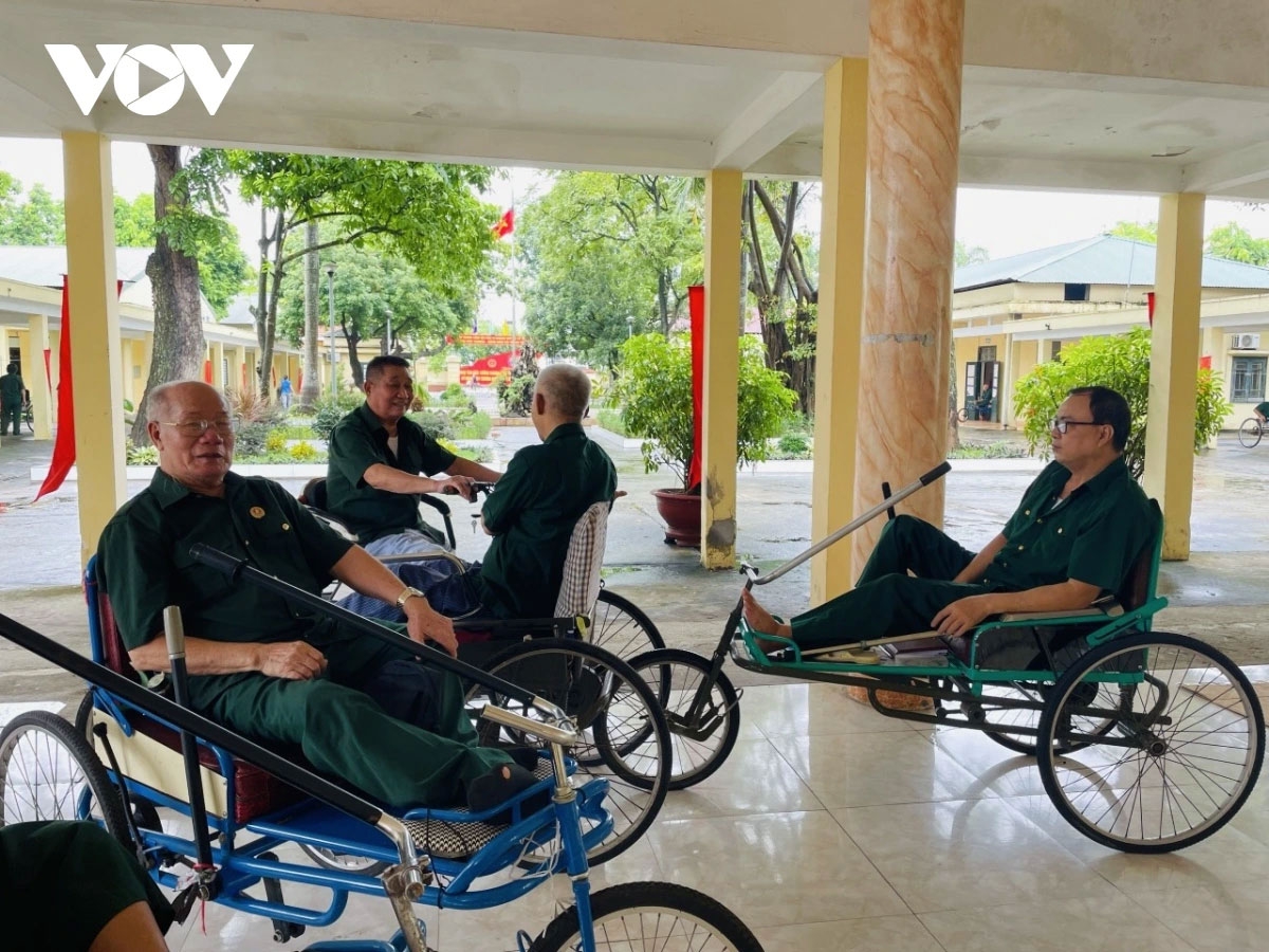 Trung tâm điều dưỡng là nơi bù đắp sự mất mát, thiệt thòi cho các thương, bệnh binh. Với họ, nơi đây đã trở thành mái nhà chung thứ 2 với biết bao tình cảm thân thương, nồng ấm