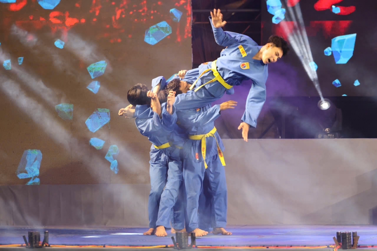 Trình diễn võ thuật tại lễ khai mạc (Ảnh: N.H)