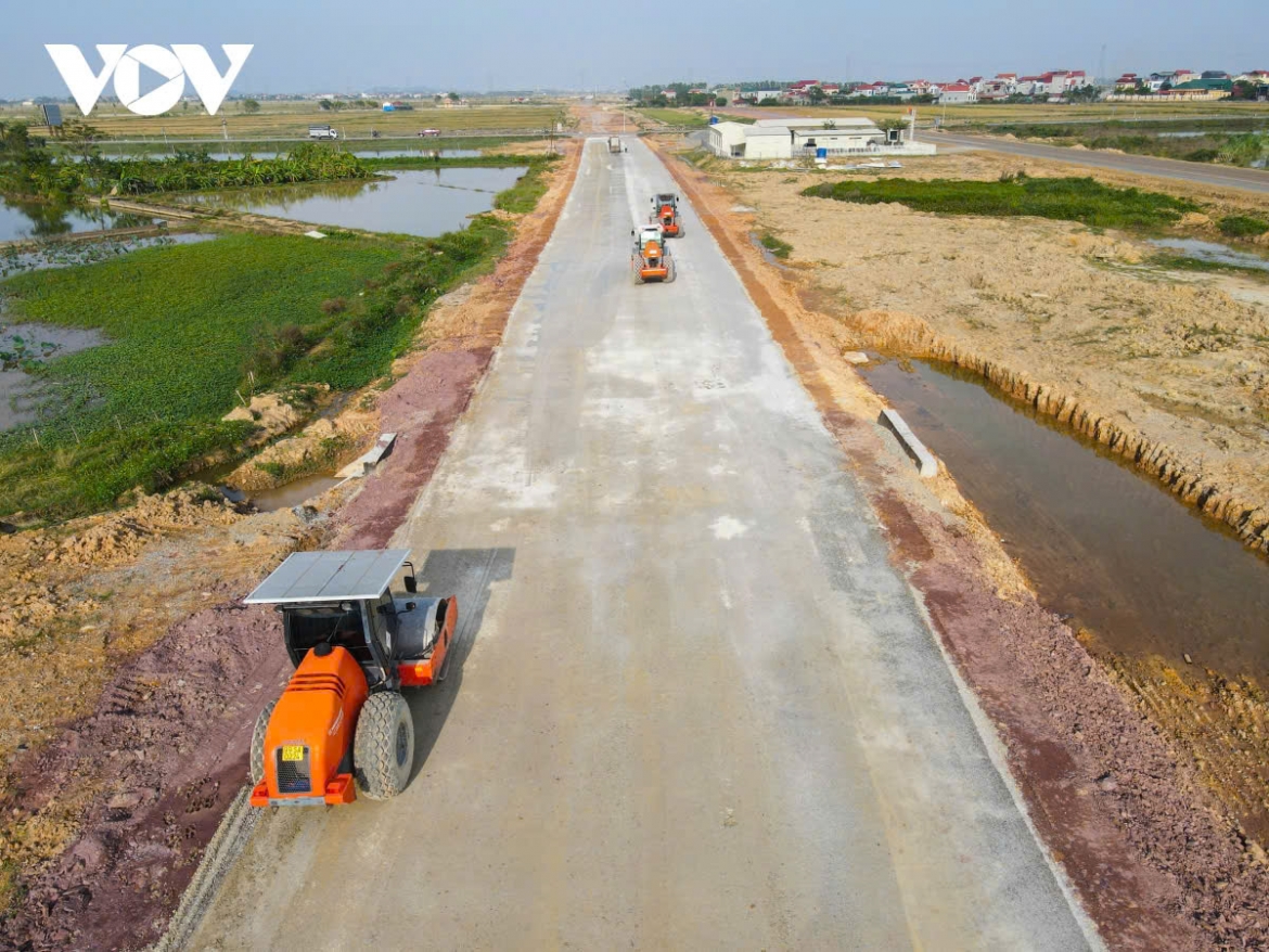 Chậm trễ triển khai vành đai 4, Giám đốc BQL DA XDGT Bắc Ninh bị Chủ tịch UBND tỉnh Bắc Ninh phê bình