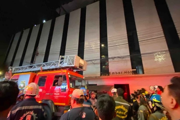 Vụ cháy tối 29/12/2024 trên phố Tây Khao San, Bangkok. Ảnh: Rama 199 Radio Centre