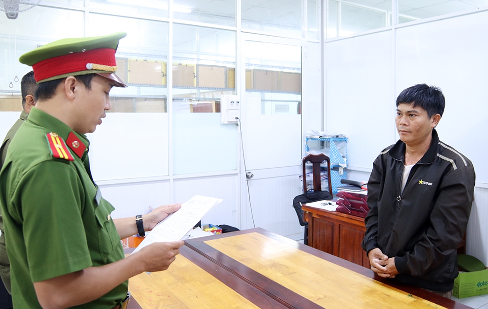 Thi hành Lệnh bắt tạm giam bị can Đinh Lương Nghĩa