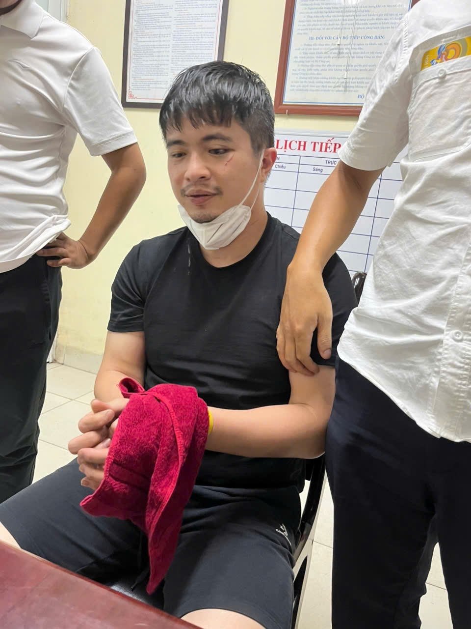 Phó Đức Nam được xác định liên kết với đối tượng người Thổ Nhĩ Kỳ, thực hiện hành vi dụ dỗ nhiều nạn nhân đầu tư tài chính, chứng khoán quốc tế... Tổng số bị hại trong vụ án ước tính hơn 2.600 người.