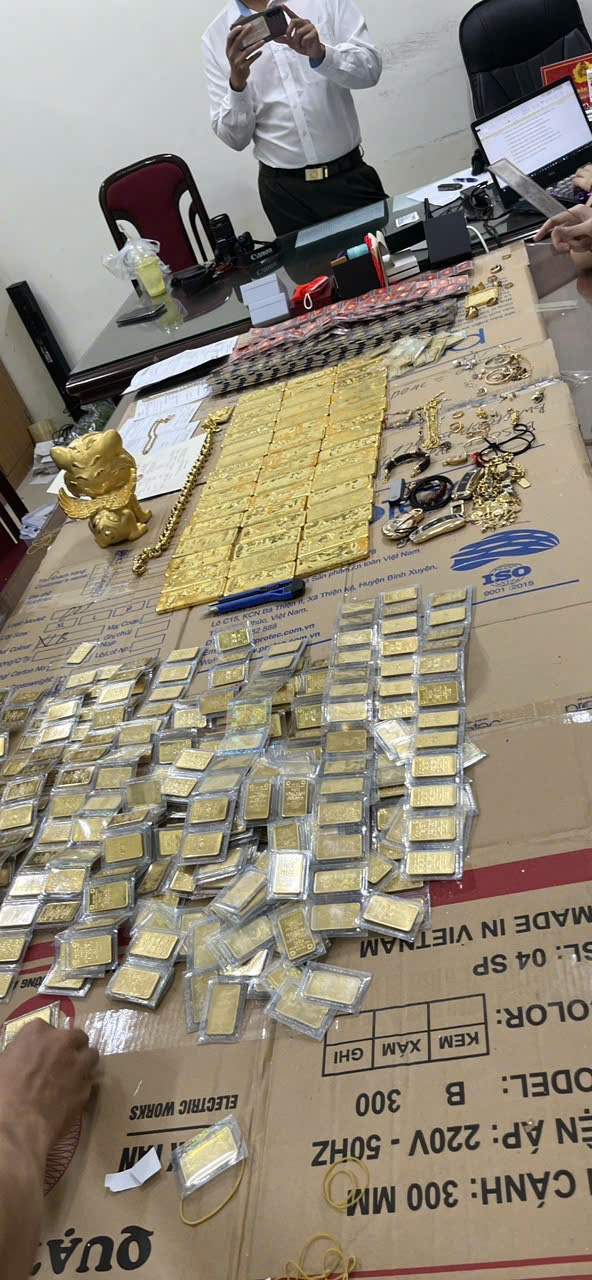 Số lượng vàng khổng lồ thu giữ trong vụ án.