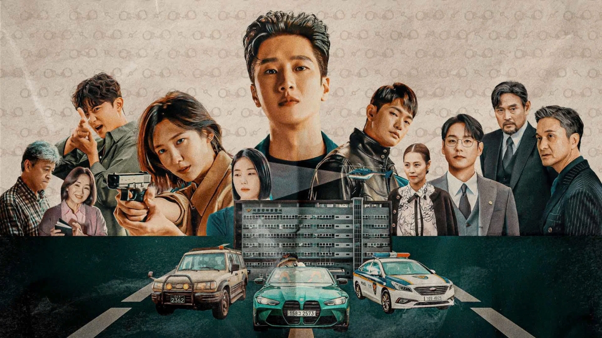 “Tài phiệt x Cảnh sát” lên sóng tập đầu tiên vào ngày 26.1 với rating trung bình là 5,7% và ghi nhận lượng người xem trồi sụt thất thường. Lí do là vì phim phải đụng độ khung chiếu với nhiều đối thủ như “Hoa nở về đêm”, “Nốt trầm đời bác sĩ”, và gần nhất là “Thế giới tuyệt vời”, “Nữ hoàng nước mắt”. Dù vậy, khi phim “Tài phiệt x Cảnh sát” trở lại với mùa 2, khán giả lẫn truyền thông kì vọng, nữ chính Park Ji Hyun có thể cải thiện về kĩ năng diễn xuất.
Nguyên nhân là vì trước đó, cô liên tiếp nhận lời chê bai vì mọi khung hình của phim, nhân vật Kang Hyun luôn xuất hiện với vẻ mặt cau có và tỏ ra khó chịu. Theo truyền thông, ngoài việc nỗ lực thay đổi ngoại hình, gu thời trang phù hợp với nhân vật thì diễn xuất vẫn là điều ưu tiên hàng đầu lúc này - với Park Ji Hyun.