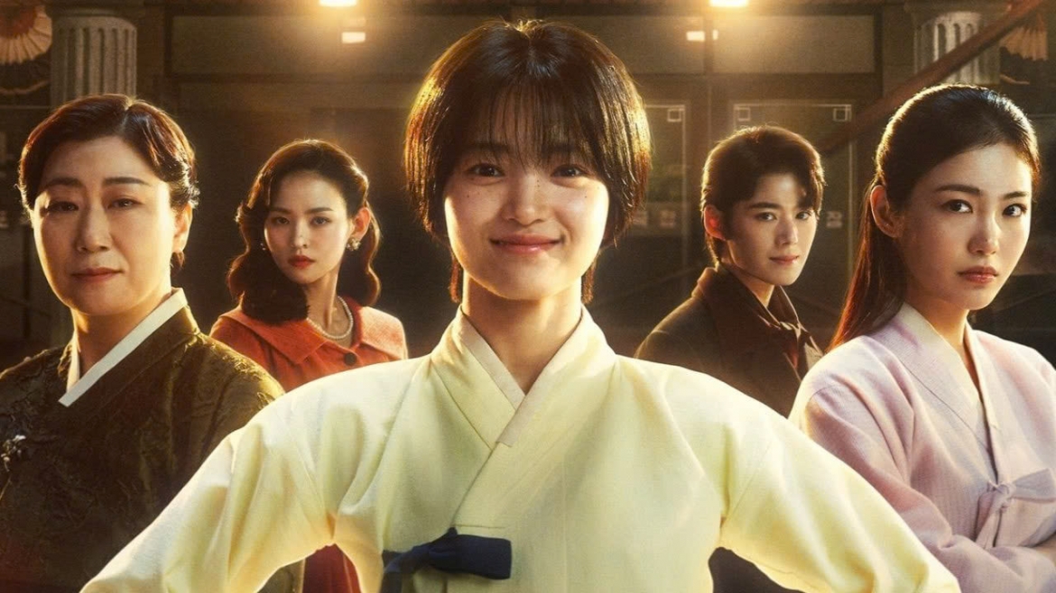Dựa trên một webtoon nổi tiếng cùng tên, Jeongnyeon: "Ngôi sao vụt sáng" (Jeongnyeon: The star is born) khắc họa quá trình trưởng thành và sự nghiệp của thần đồng âm nhạc Jeong Nyeon. Cô lớn lên trong cảnh nghèo khó và mơ ước trở thành một diễn viên sân khấu truyền thống ngay sau chiến tranh Triều Tiên, trong bối cảnh những năm 1950. 
Bộ phim khéo léo thể hiện sự trưởng thành của Jeong Nyeon từ một cô bé ngây thơ trở thành một người phụ nữ can đảm, sẵn sàng thách thức những kỳ vọng xã hội về phụ nữ trong thời kỳ đó. Những màn trình diễn pansori không chỉ là những khoảnh khắc tôn vinh nghệ thuật mà còn là biểu tượng cho sự giải phóng bản thân, nơi Jeong Nyeon được bộc lộ, thể hiện những cảm xúc và ước mơ của mình. Qua từng thử thách, cô bé cũng dần học được giá trị của sự kiên trì, tự tin và nhẫn nại. 