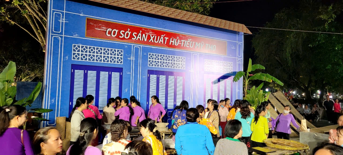 Nhiều hoạt động văn hóa, ẩm thực diễn ra trong những ngày lễ hội