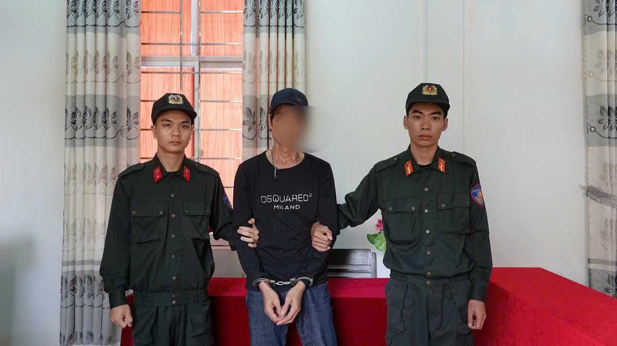 Huỳnh Võ Ngọc Tuấn tại Cơ quan Công an. (Ảnh: CACC)