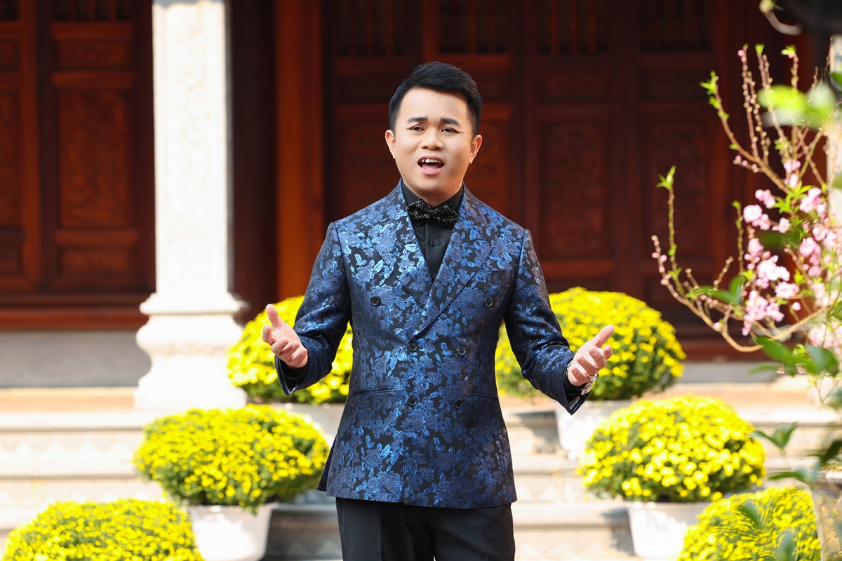 Ca sĩ Tuấn Cường