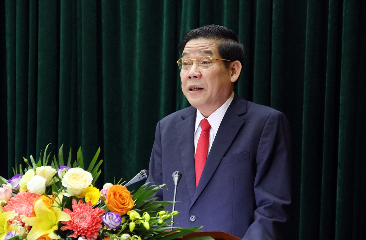 Bí thư Tỉnh ủy Bắc Giang Nguyễn Văn Gấu phát biểu tại kỳ họp