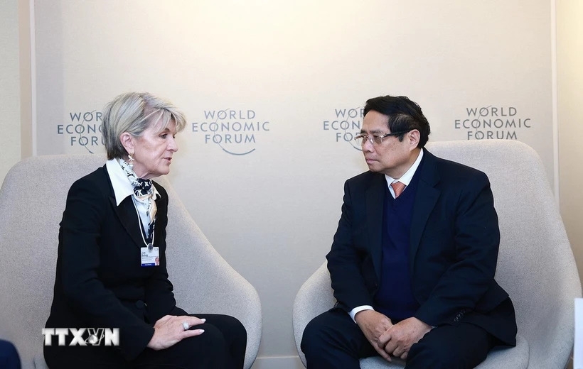 Sáng 22/1, Thủ tướng Phạm Minh Chính đã tiếp Bà Julie Bishop, Đặc phái viên của Tổng Thư ký Liên hợp quốc về Myanmar. Bà Bishop đánh giá cao vai trò của Việt Nam ở khu vực, chia sẻ đánh giá về tình hình hiện nay tại Myanmar và những nỗ lực của Liên hợp quốc nhằm thúc đẩy tìm giải pháp hoà bình cho vấn đề Myanmar, trong đó có việc thông qua các Nghị quyết của Đại hội đồng Liên hợp quốc, Hội đồng Bảo an Liên hợp quốc và Sáng kiến về tổ chức một Hội nghị về vấn đề người Rohingya và bang Rakhine.