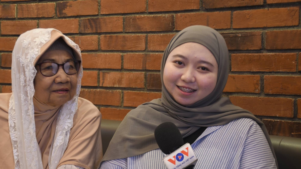 Chị Almi mong muốn sẽ sớm về Việt Nam để thăm lại họ hàng