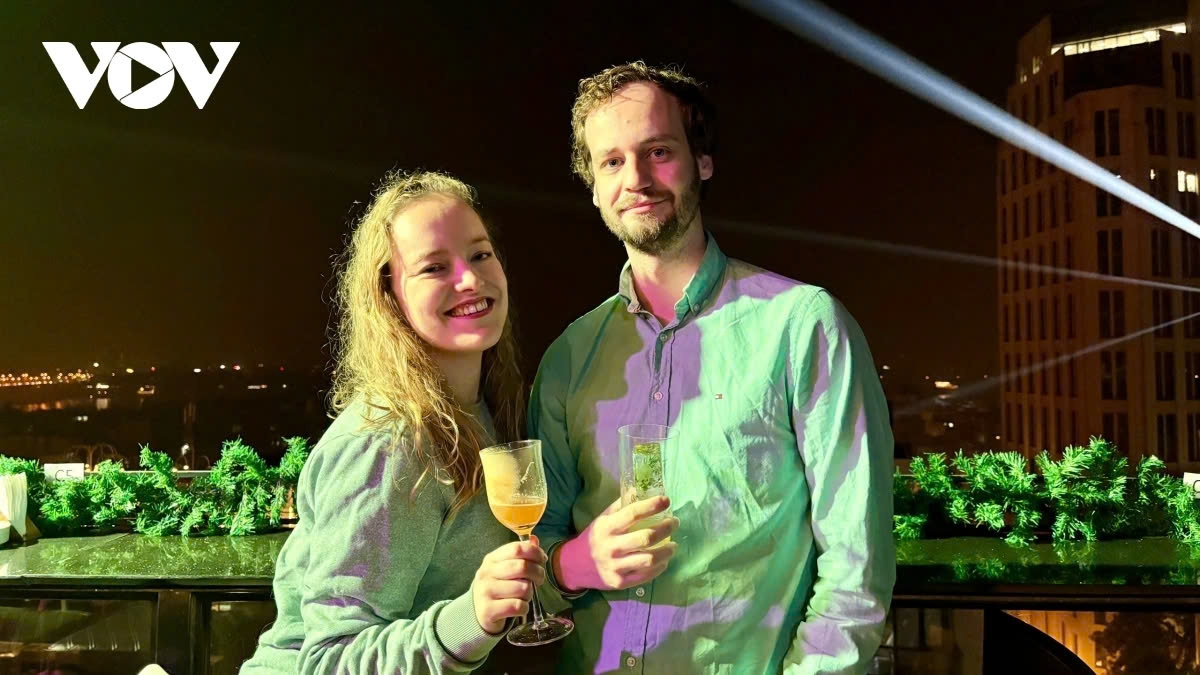 This is a memorable moment for Pim Bijleveld and Luca Van Houwelingen from the Netherlands as they visit Vietnam during the New Year's celebrations of 2025.
