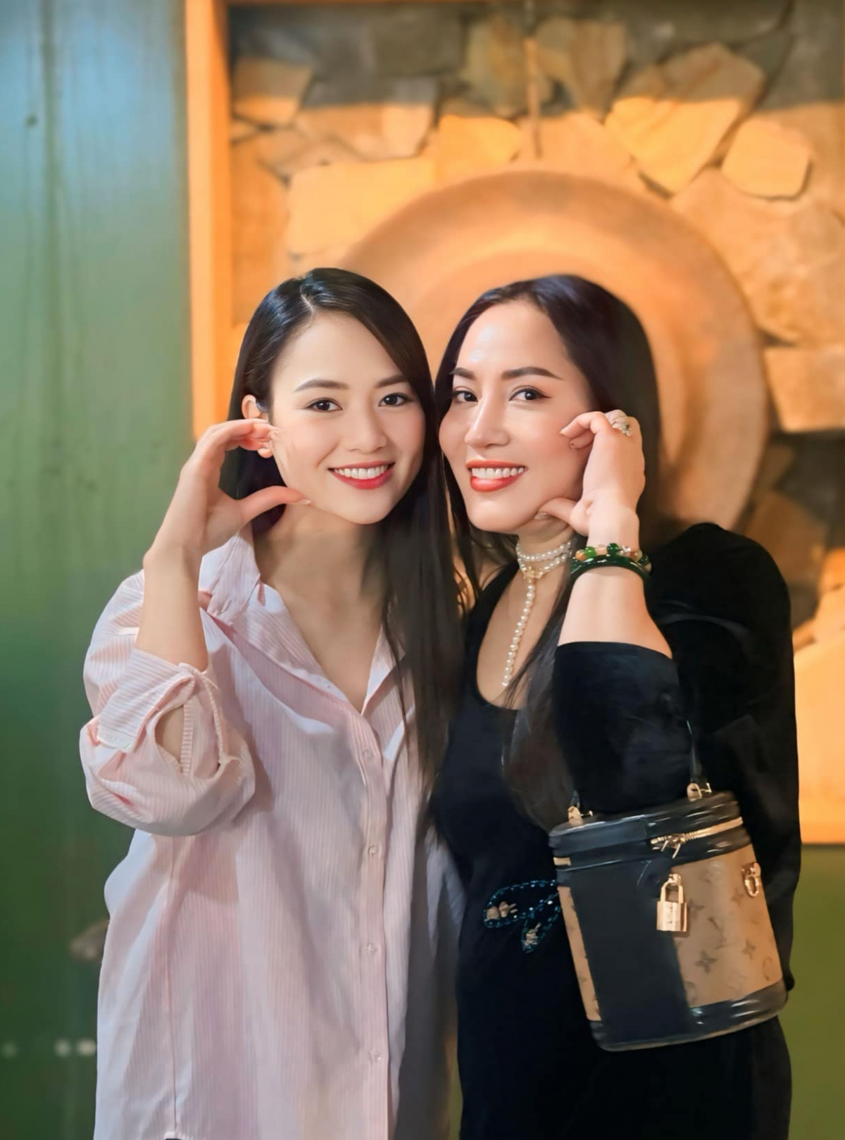 Thu Huyền và Việt Nga - Bà cả và bà Hai trong "Độc đạo"