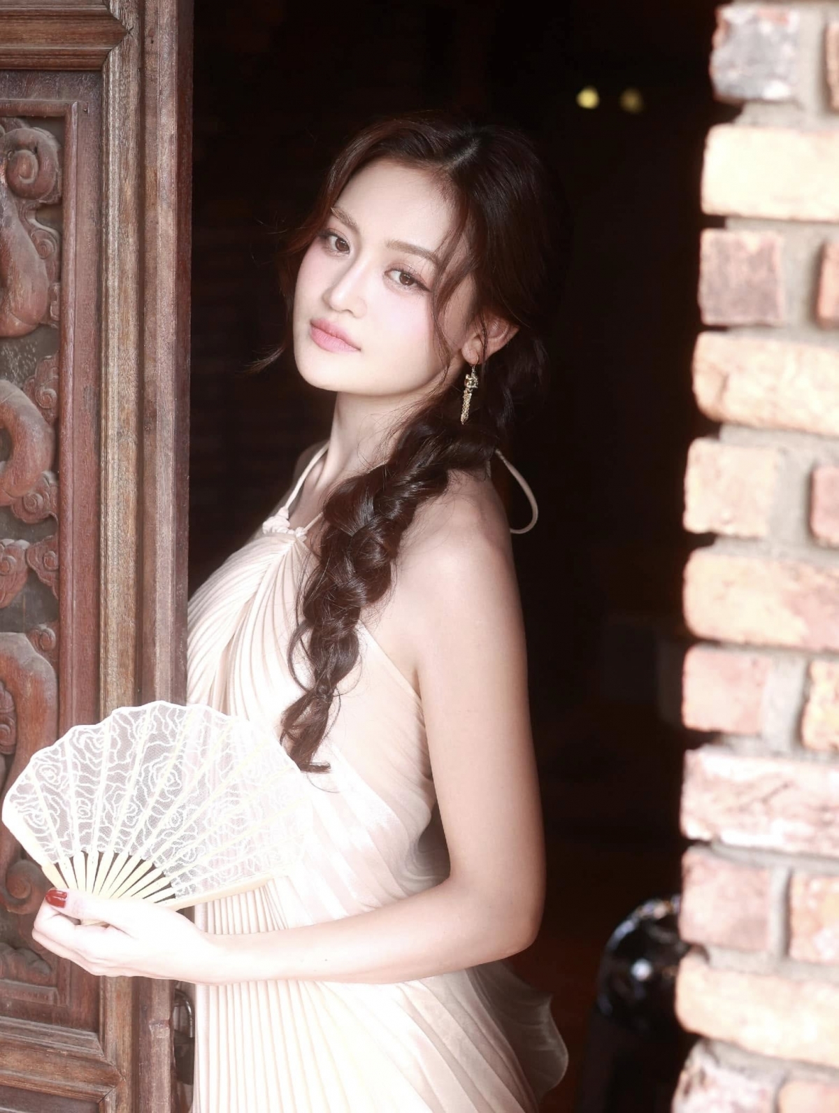 “Bằng một cách nào đó rồi em cũng sẽ bình yên với lựa chọn của cuộc đời mình”, diễn viên Thùy Anh tâm sự. (Nguồn: FBNV)