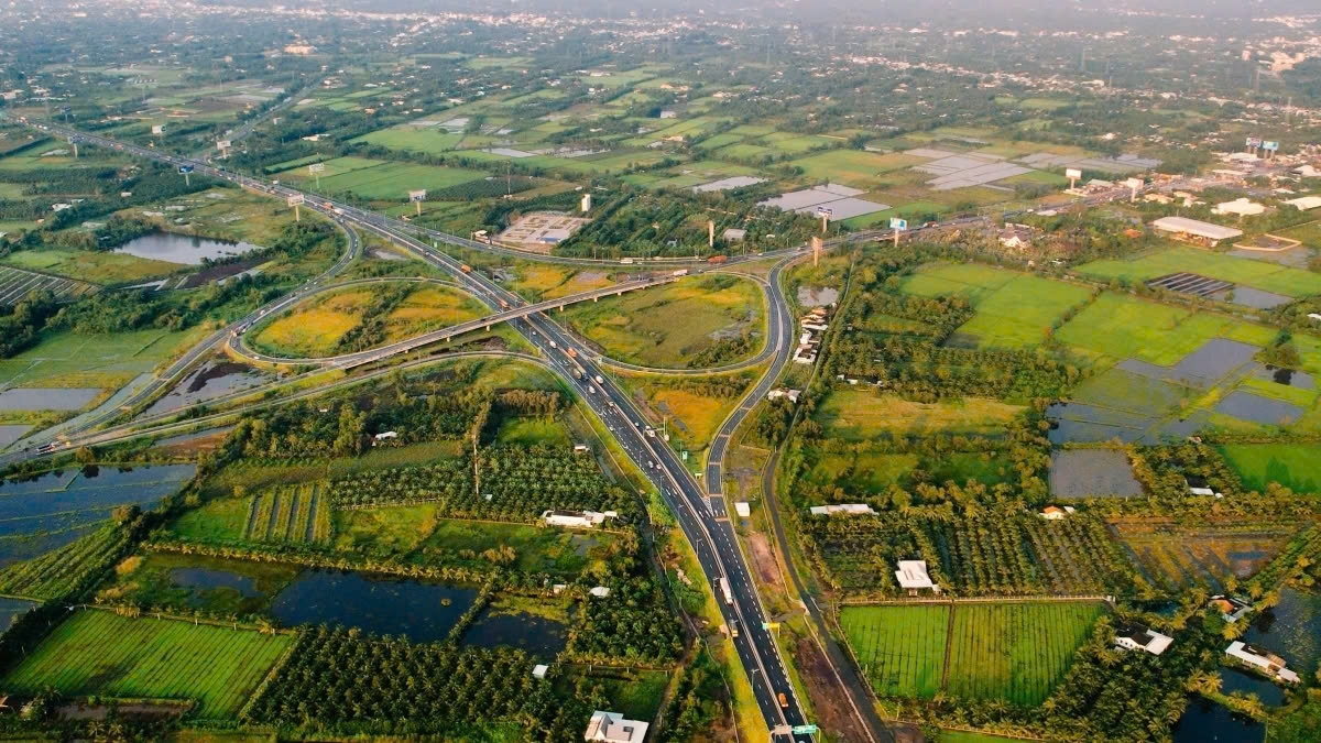 Toàn cảnh cao tốc TP.HCM - Trung Lương