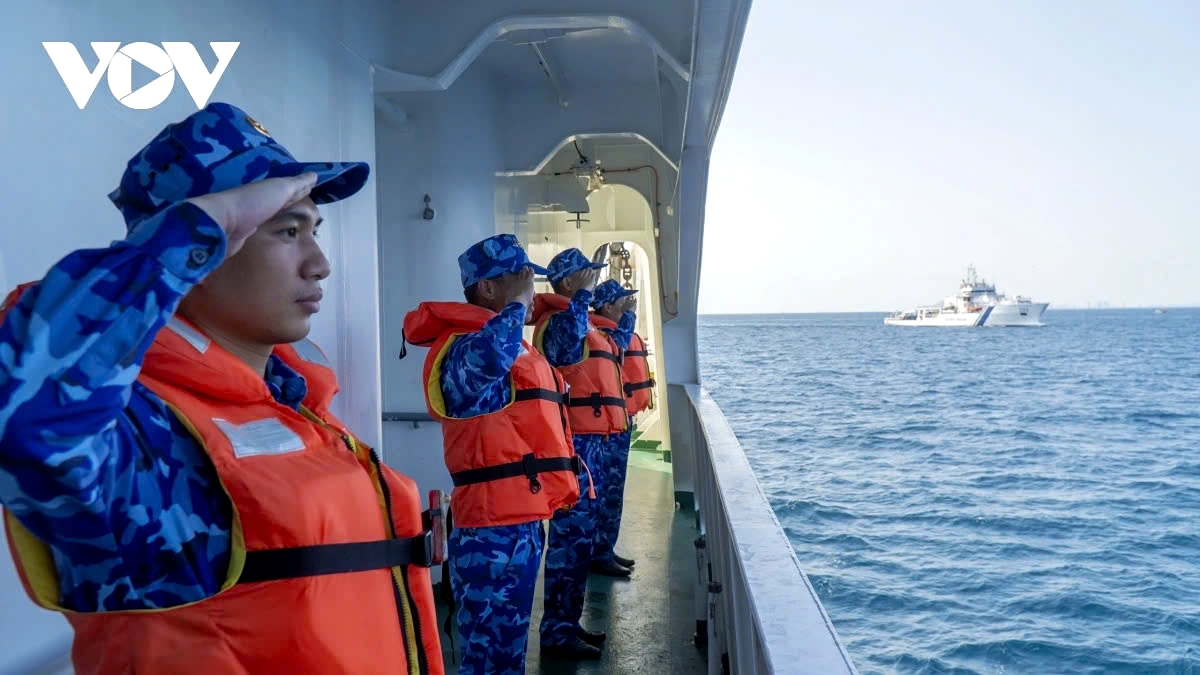 Vietnam Coast Guard officers and soldiers stay ready to fulfill its mission to protect sovereignty, enforce maritime laws, and maintain a peaceful and stable environment for the country.