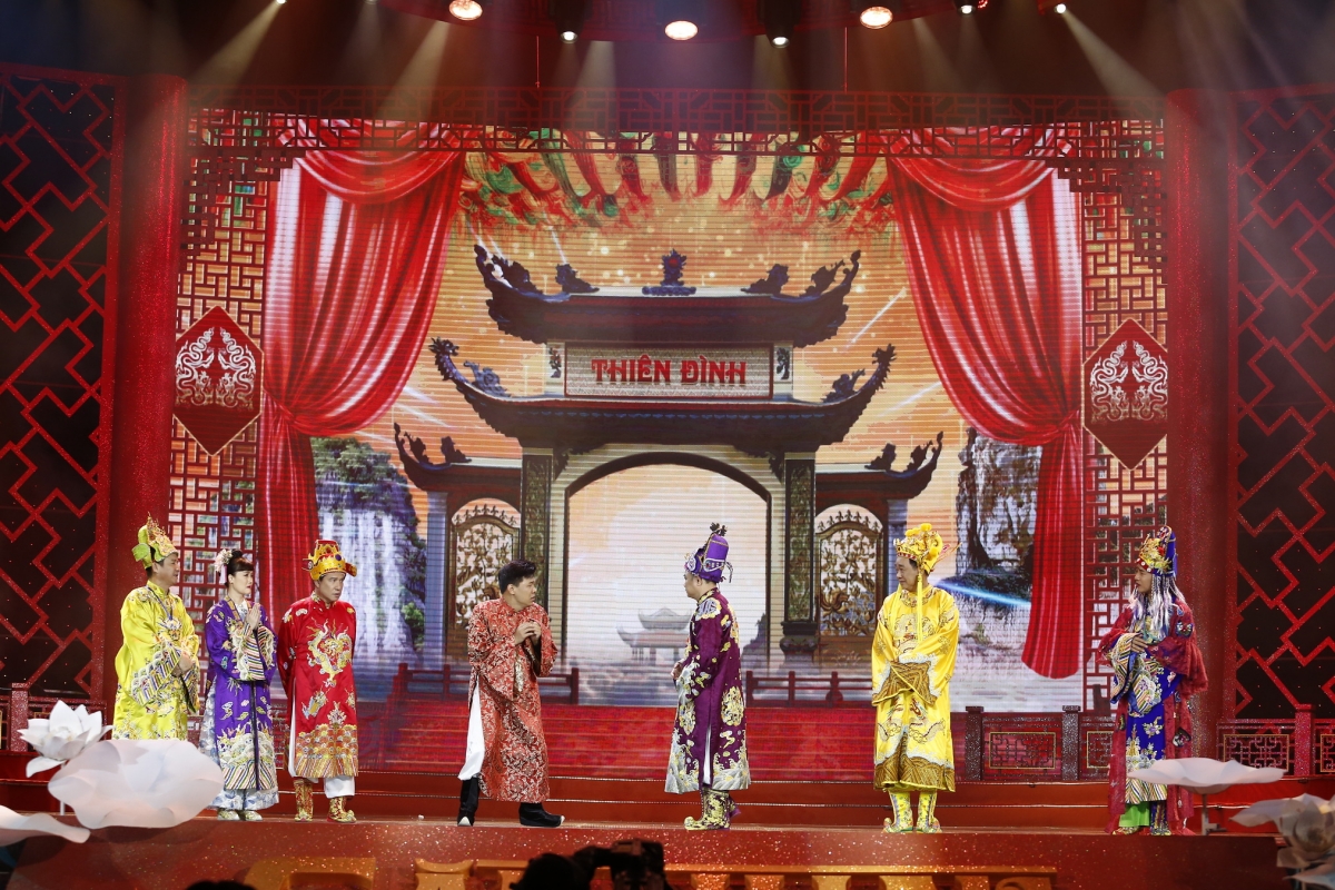 Chương trình Gặp nhau cuối năm – Táo quân 2025 với sự trở lại của những gương mặt nghệ sỹ quen thuộc tiếp tục là món ăn tinh thần hấp dẫn, đáng chờ đợi đối với khán giả truyền hình trong dịp Tết Nguyên đán Ất Tỵ. 