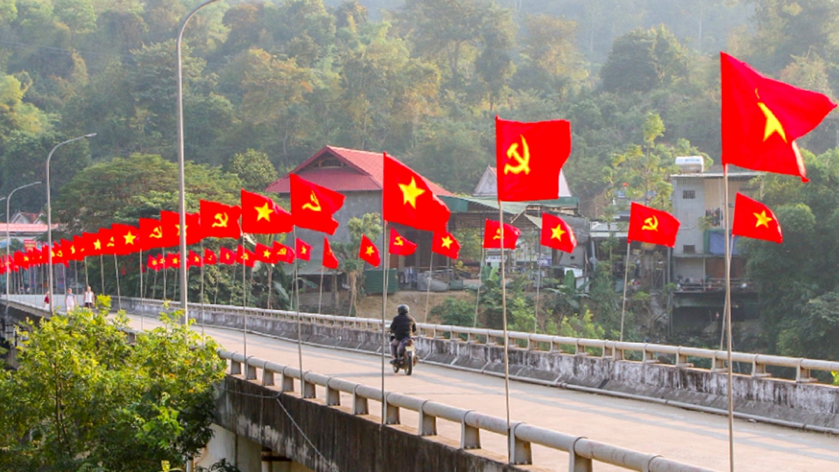 Không khí Xuân ngập tràn với sắc màu rực rỡ ở các bản làng vùng cao Nghệ An