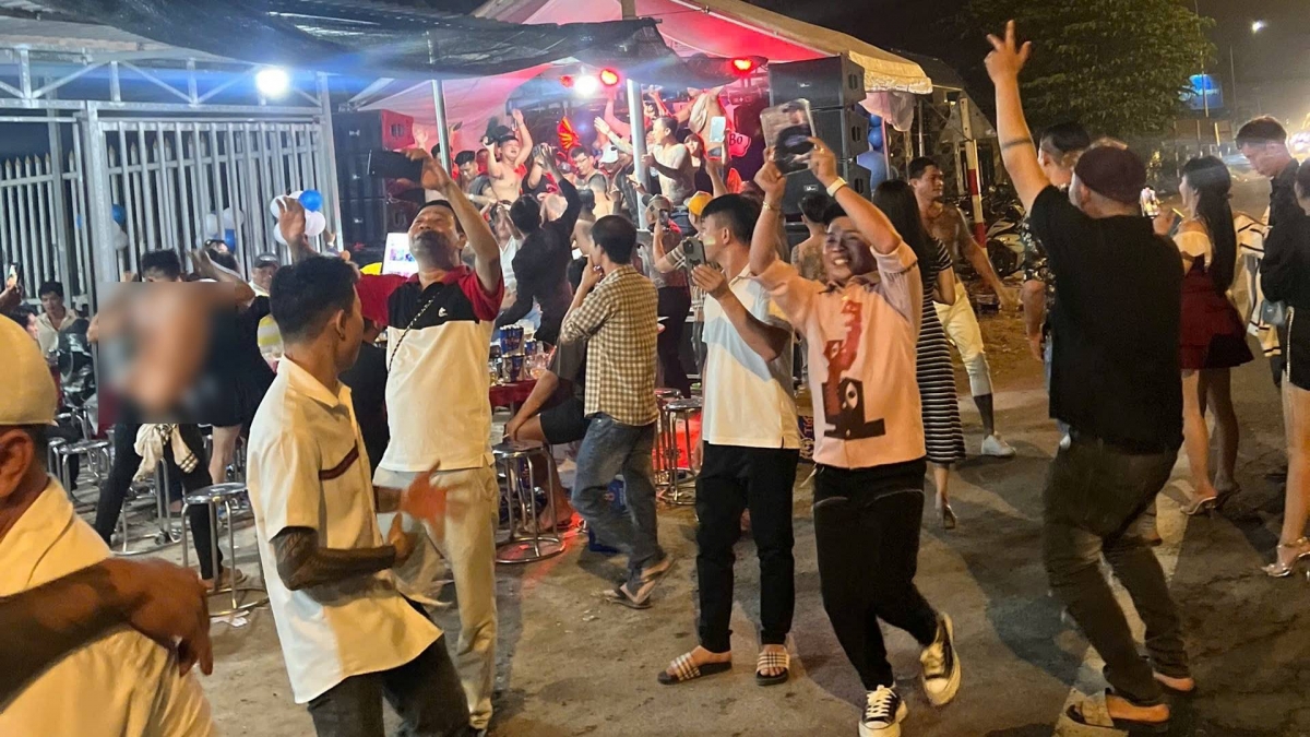 Nhiều đối tượng gây mất trật tự, an toàn giao thông. Ảnh: CTV