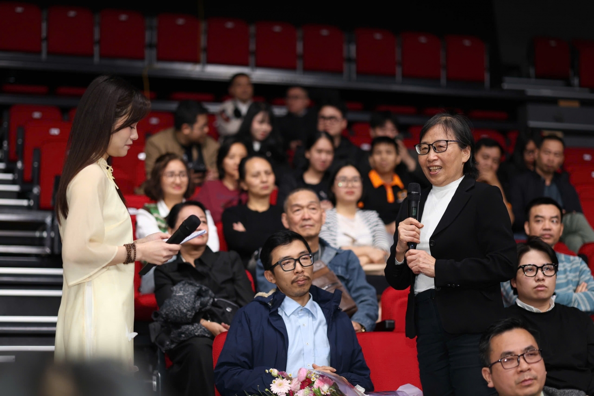 Con gái nhà văn Tô Hoài - bà Sông Thao xúc động khi Dế Mèn của bố lên màn ảnh rộng