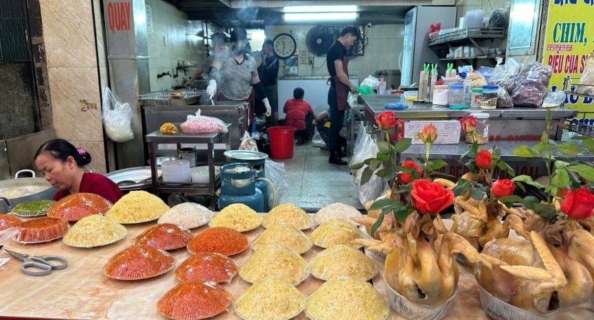 Hang Be market has long been a favorite spot for Hanoians to shop for food in the final days before Tet.