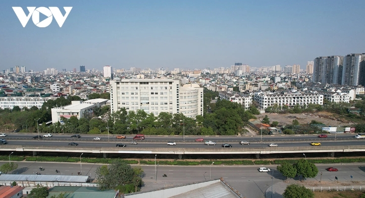 No traffic can be seen on the empty street.
