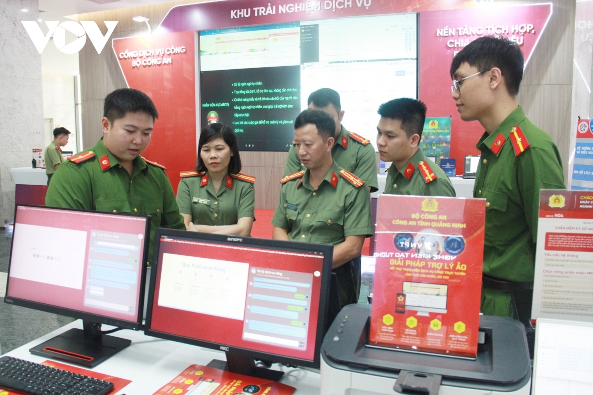 Năm 2025 Bộ Công an sẽ chuyển môi trường làm việc sang điện tử, tạo hiệu năng, hiệu quả công tác 