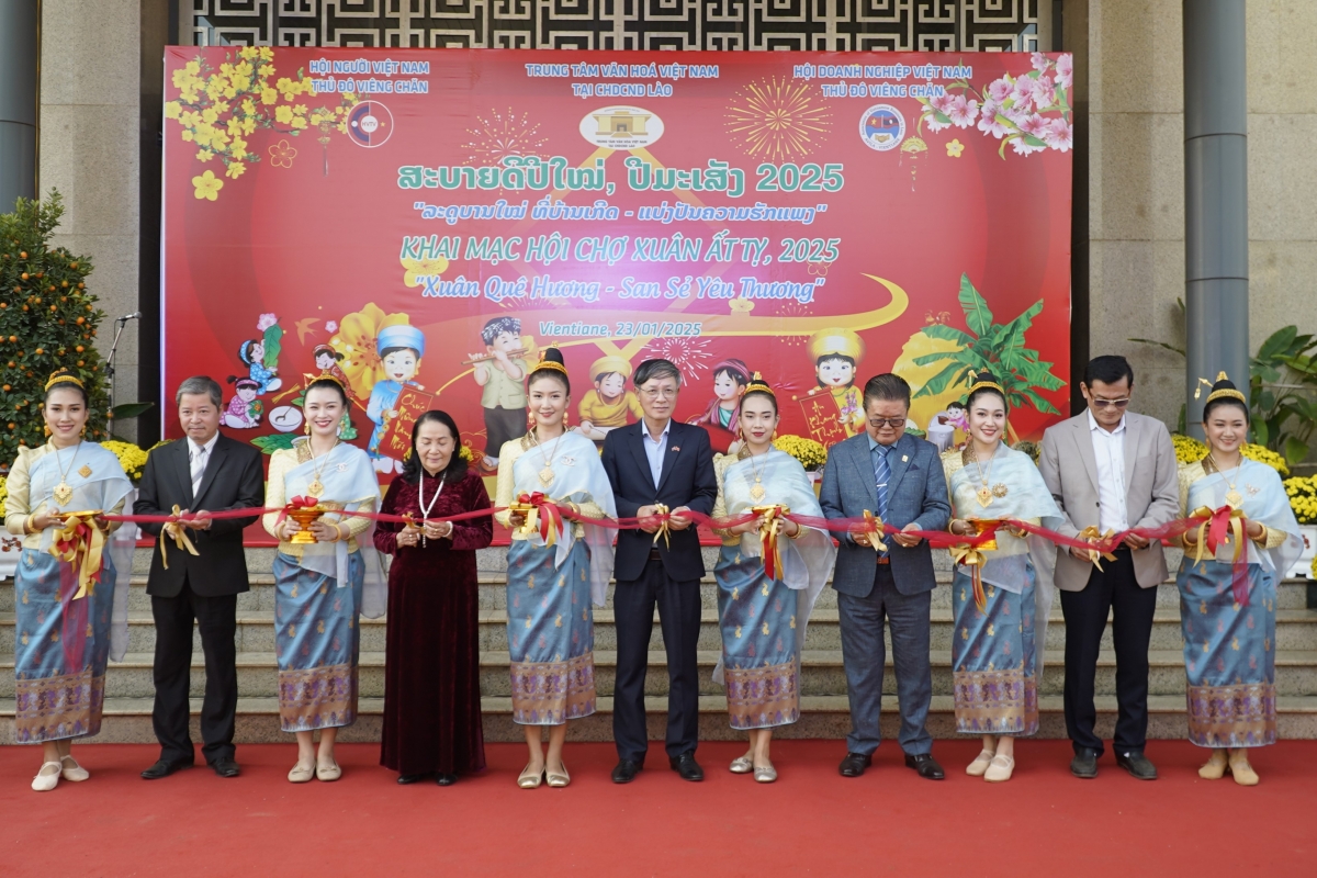 Khai mạc hội chợ