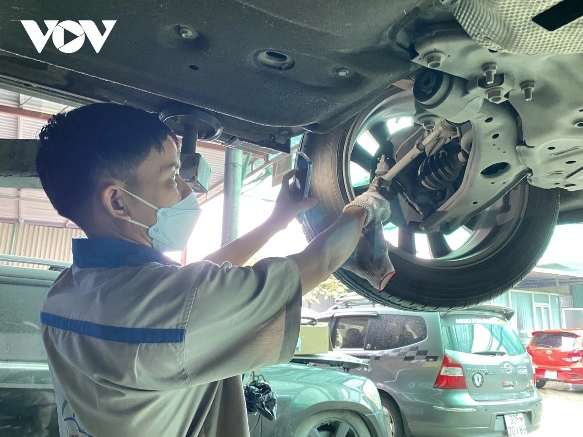 Trước mỗi hành trình dài bạn nên kiểm tra xe kỹ lưỡng.