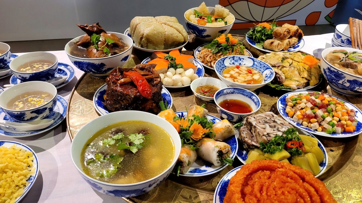 Mẫm cỗ tết đầy đủ của người Hà Nội xưa