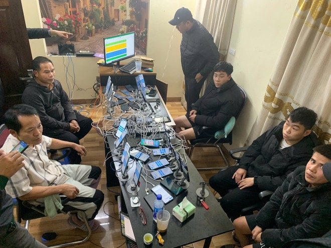 Nhóm đối tượng bị bắt giữ