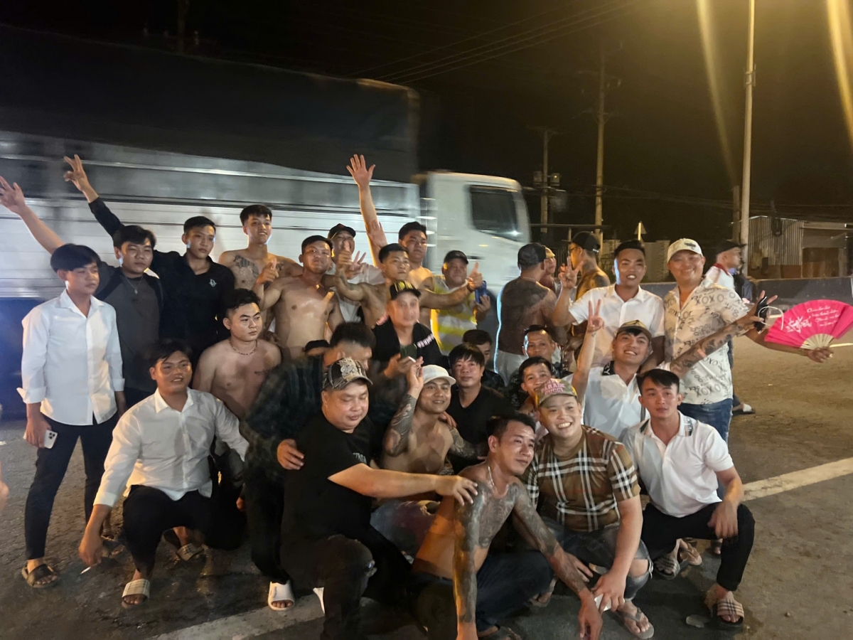 Nhóm đối tượng có hành động quá khích gây kém an toàn giao thông, ảnh hưởng đến an ninh trật tự tại Quốc lộ 1.