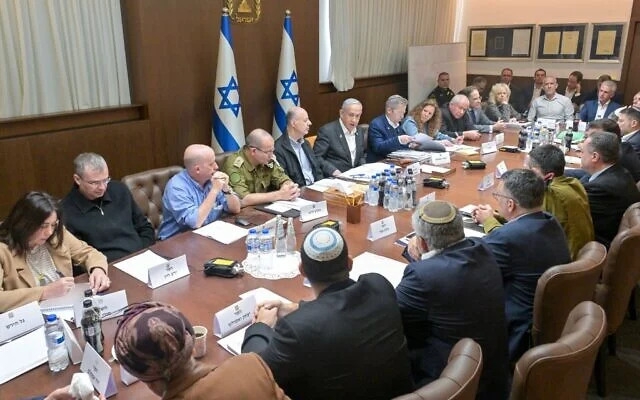 Nội các an ninh Israel họp về thỏa thuận ngừng bắn ở Gaza. Ảnh: Timeofisrael