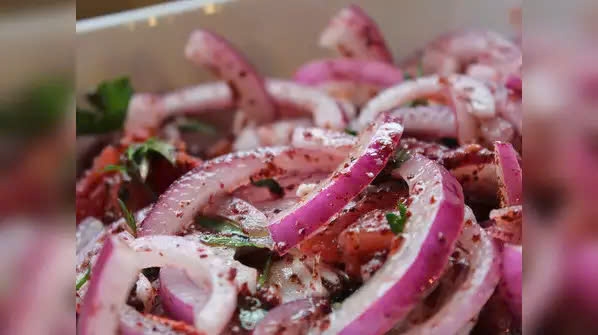 Ăn hành tây giúp da và mái tóc đẹp hơn