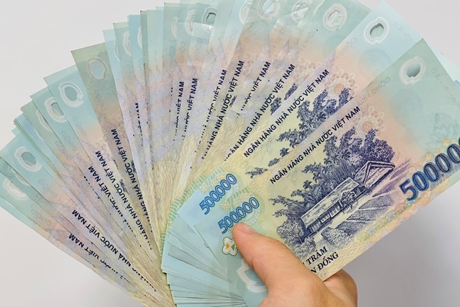 Thuế thu nhập cá nhân chỉ là tạm khấu trừ, khi nào quyết toán thuế cả năm, nếu không thuộc diện chịu thuế sẽ được hoàn thuế. (Ảnh minh họa: KT)