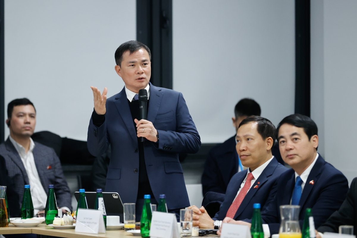 Tổng giám đốc tập đoàn Viettel Tào Đức Thắng