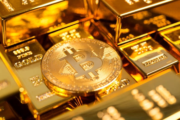 Bitcoin và vàng là hai loại tài sản rất khác nhau (Ảnh minh họa: KT)