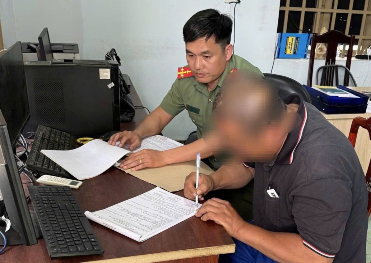 Xử phạt vi phạm hành chính đối với người đưa thông tin sai sự thật lên mạng xã hội.