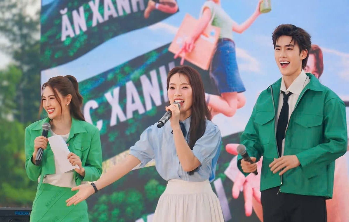 “Thủ lĩnh sống xanh" là show truyền hình thực tế không chỉ mang tính giải trí mà còn  giáo dục, truyền cảm hứng về lối sống xanh qua những câu chuyện, thử thách gần gũi, thực tế