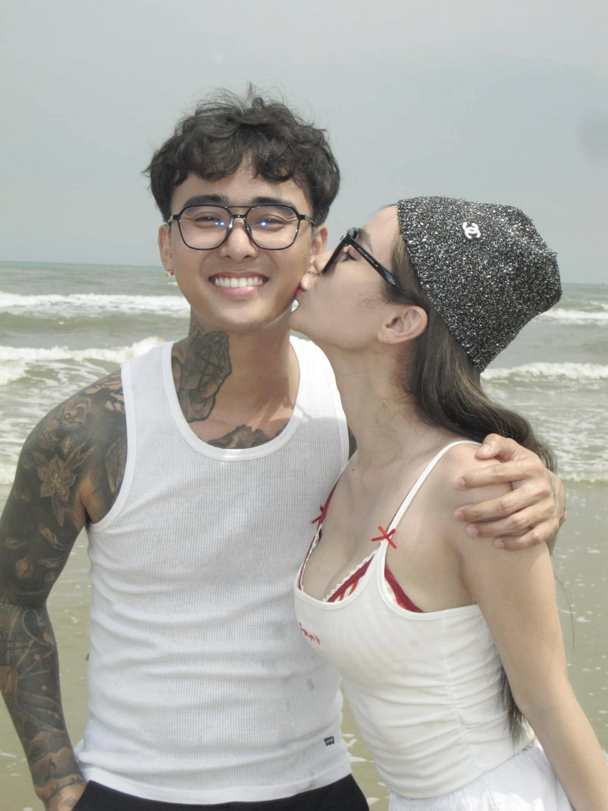 Sau đó một thời gian, cặp đôi hẹn hò kín tiếng, vẫn đi chơi chung một hội bạn thân. Đến cuối năm 2023, Cindy Lư xác nhận tái hợp, cùng Đạt G chăm sóc 2 con nhỏ. 