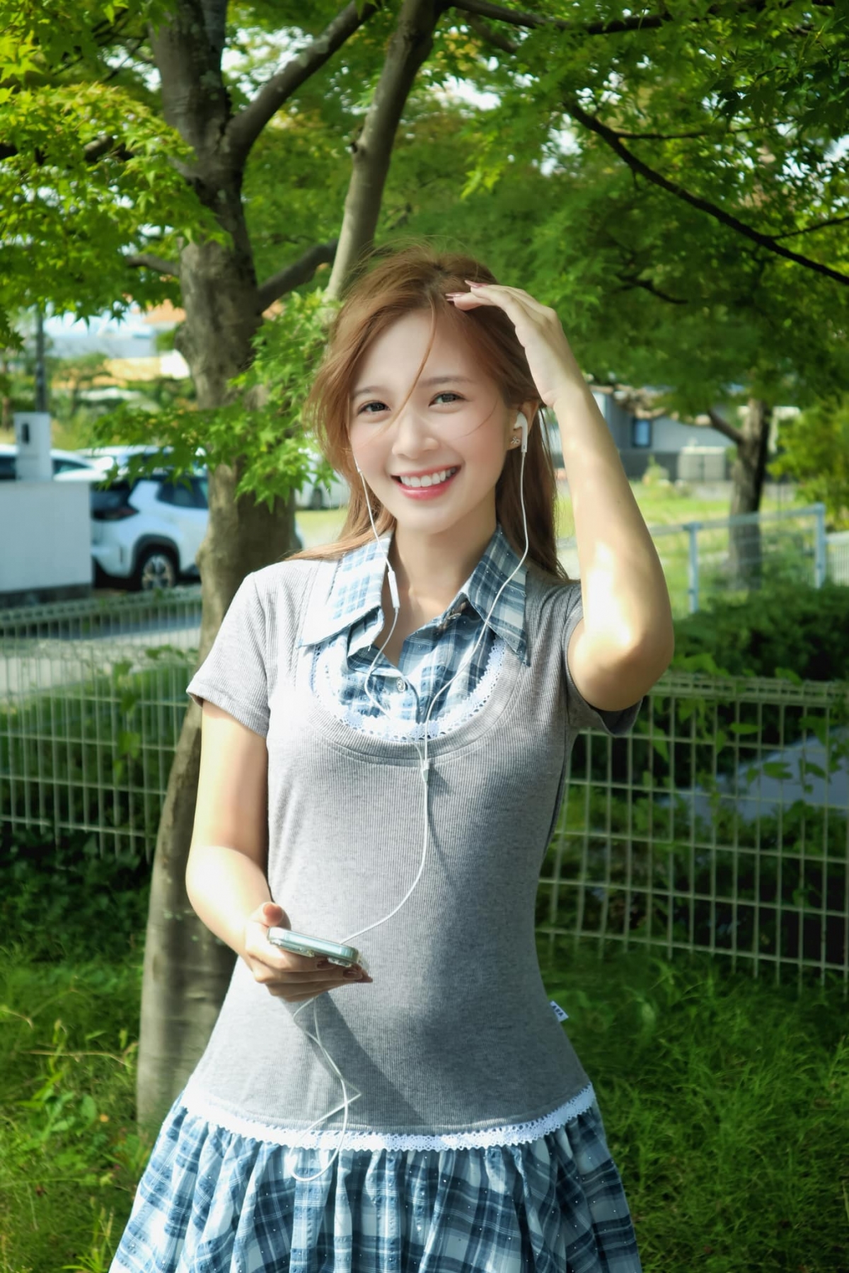 Ngọc Huyền được nhận xét có gương mặt trẻ hơn tuổi. Sở hữu vẻ ngoài xinh xắn, trong trẻo, cô thường được giao những vai diễn ngây thơ, trong sáng. Cô từng tham gia các bộ phim như "Những ngày không quên", "Mặt nạ gương"; "Gara hạnh phúc", "Đừng nói khi yêu"; "Chúng ta của 8 năm sau"...