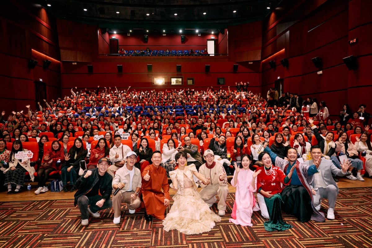 Buổi offline giao lưu và xem phim Đèn âm hồn của Hoàng Kim Ngọc cùng khán giả