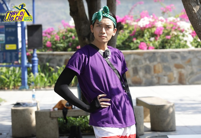 BB Trần được mệnh danh là "Thánh chơi dơ" trong chương trình với những chiêu trò tinh quái như giả vờ liên minh, lừa đồng đội rồi bất ngờ "quay xe". Anh sẵn sàng liên minh với mọi người, nhưng cũng có thể phản bội ngay sau đó mà không cần báo trước. Những lần anh lừa đồng đội đến phút chót luôn khiến khán giả cười nghiêng ngả.