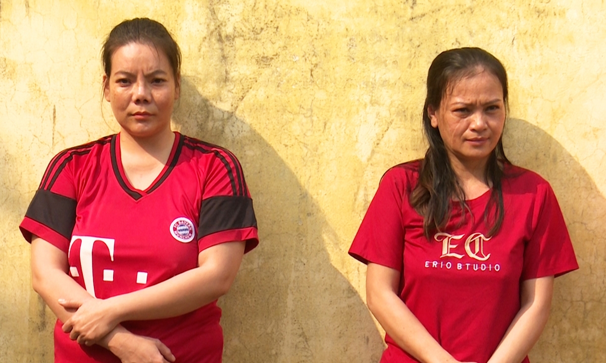 Bé Ba, Ai Sa (từ trái qua phải)