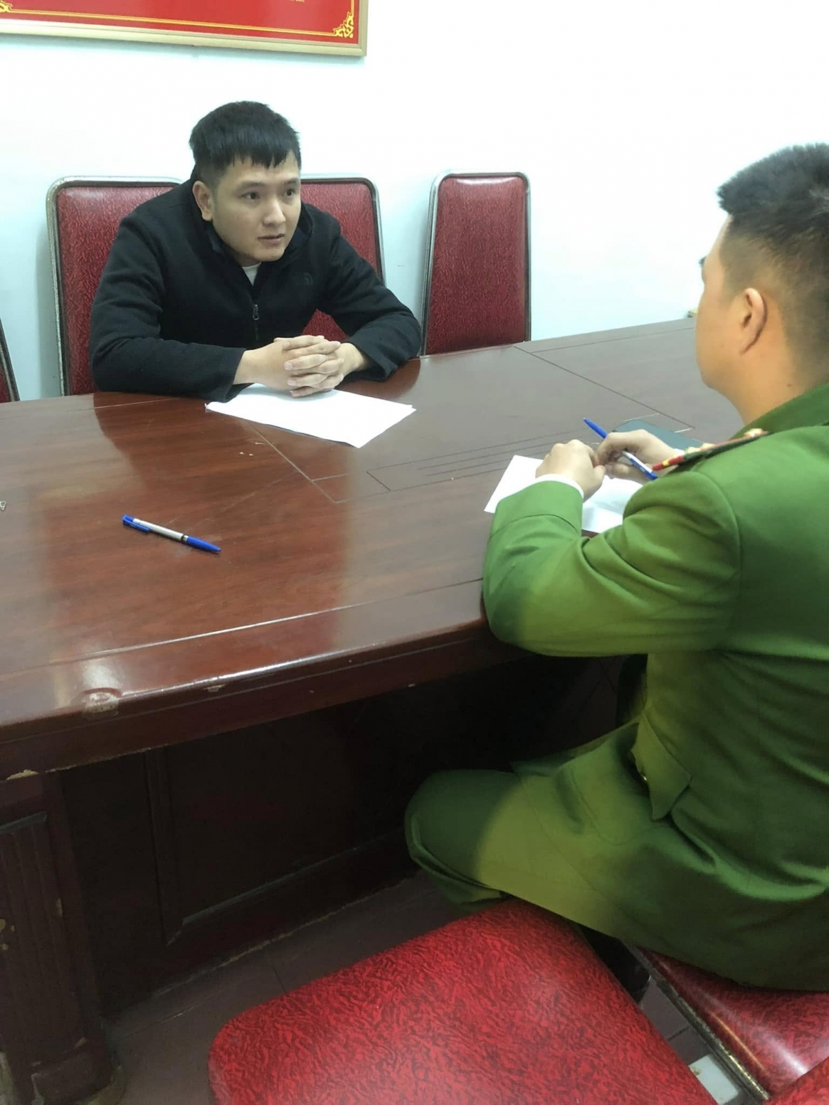 Đăng Thái Hoàng làm việc với Công an.